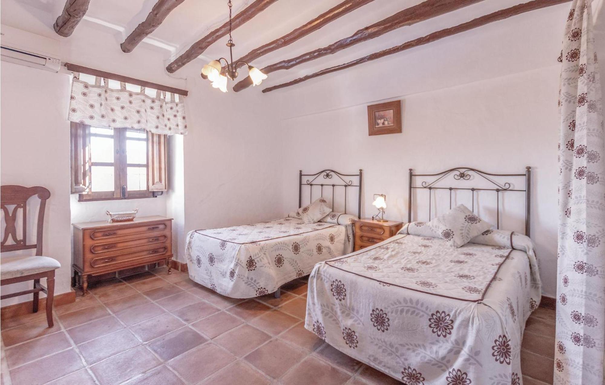 8 Bedroom Lovely Home In Iznájar Exteriér fotografie